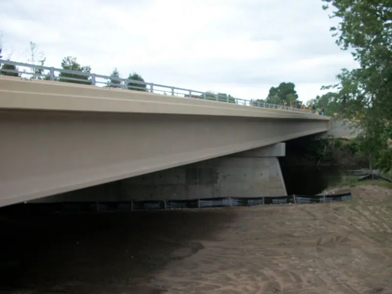 Coated girders, side view